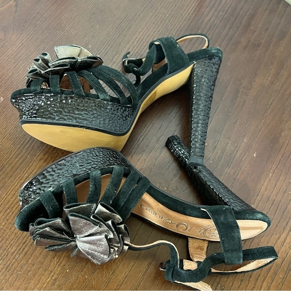 JEFFREY CAMPBELL DIANA Black and Bronze Gold Women's Platform Heels 7.5 NIB - Picture 3 of 16